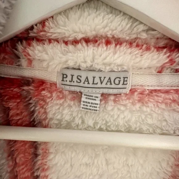 NWT PJ Salvage Women's plush cozy Shacket Size Small/ Medium - Picture 5 of 10